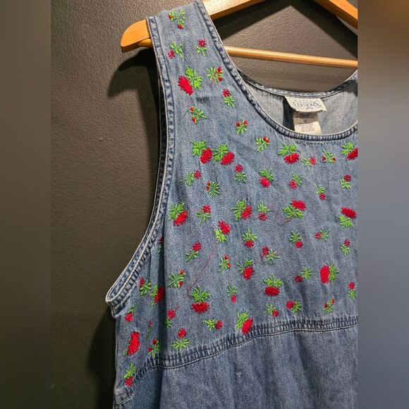 VINTAGE Women's Denim Chambray Maxi Dress Embroidered Floral Side Button 1X - Picture 2 of 9